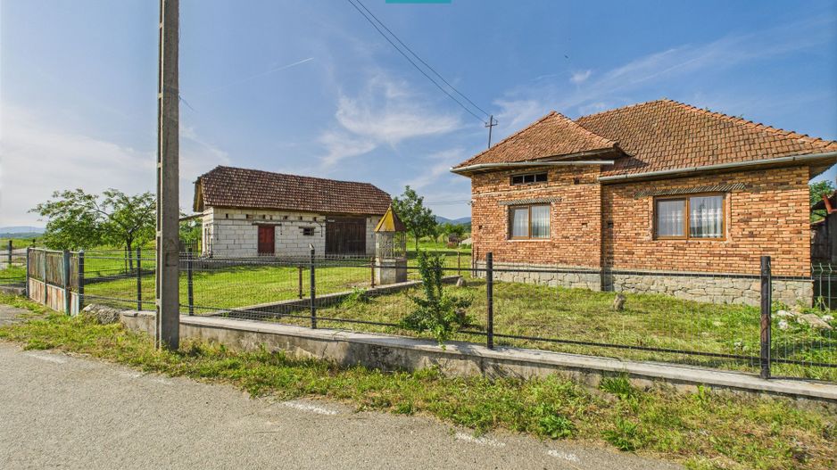 Casă cu teren de 4707 mp în Hălmăgel, județul Arad - Poză 23