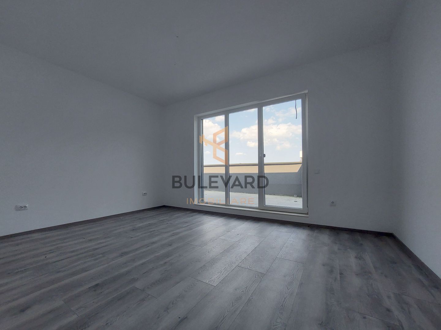 Penthouse cu terasa de 67 mp+parcare subterana! - Poză 7