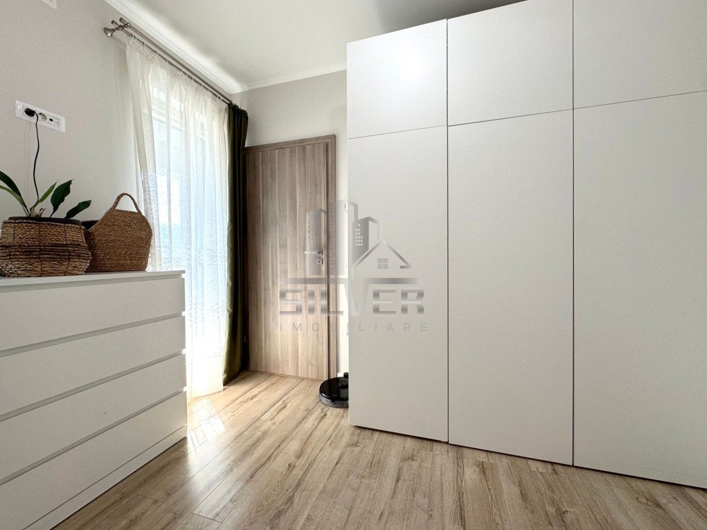 Apartament cu 3 camere/parcare/prima inchiriere/zona Vivo. - Poză 13