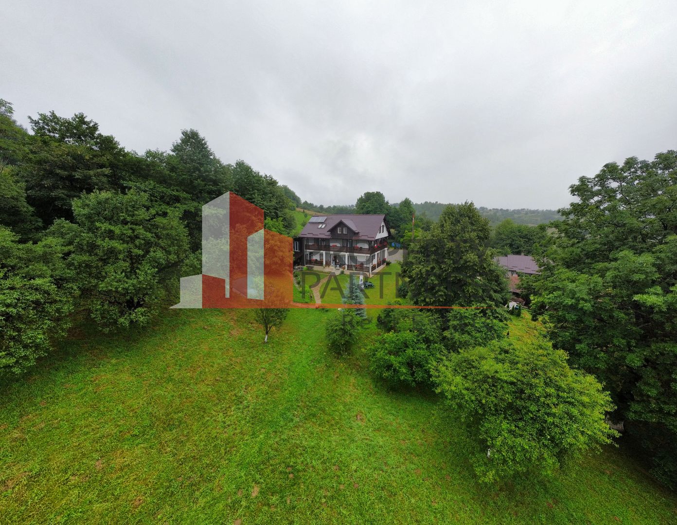 Vilă in Bran cu teren de 28.000 mp și priveliște spectaculoasa - Poză 40