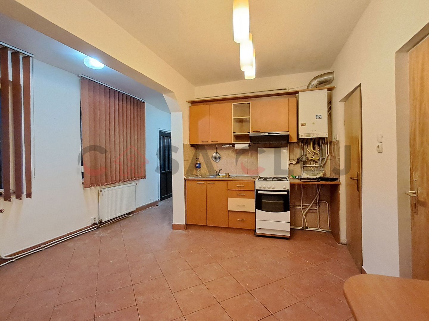 Casă calcan, Curte,  grădină, Iris!! - Poză 3