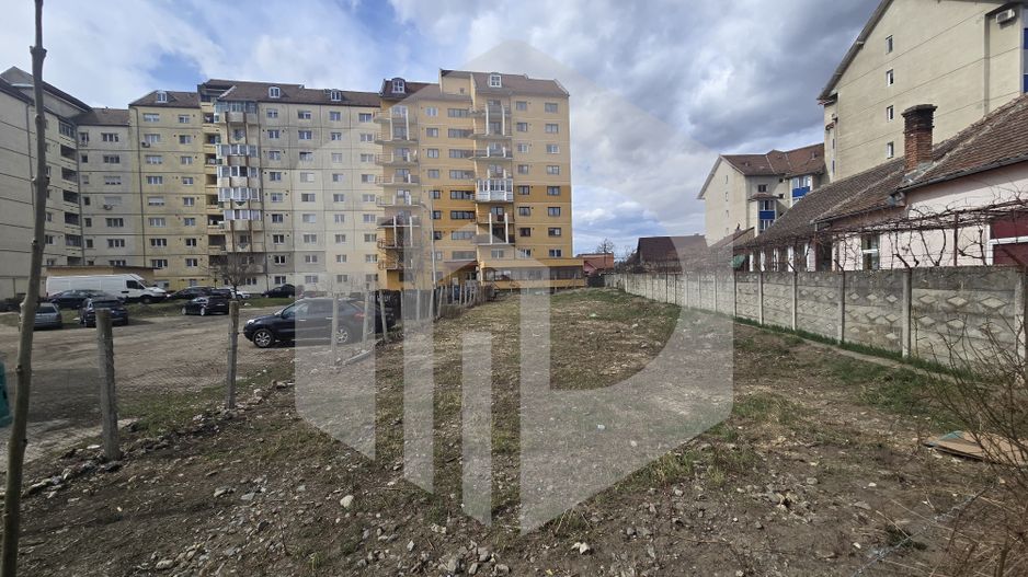 Teren intravilan 648 mp Terezian - Poză 2