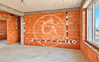 Casă de vânzare cu 4 camere in cartierul Bălcescu, Oradea - Poză 7