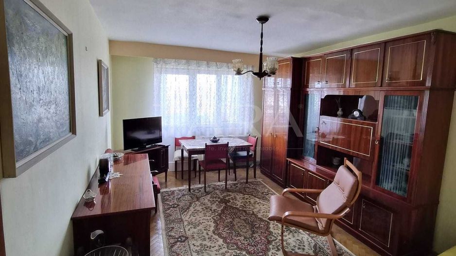 Apartament 3 camere decomandate, zona Minerva, etaj intermediar. - Poză 1