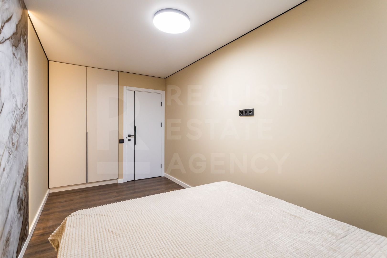 Vânzare, apartament, 2 camere + living, str. Academiei, Telecentru - Poză 9