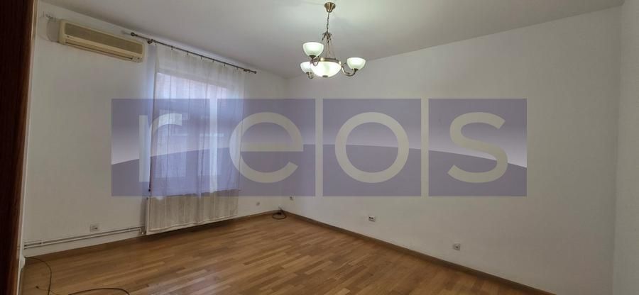 INCHIRIERE VILA S+P+1+M | ZONA DECEBAL - Poză 1