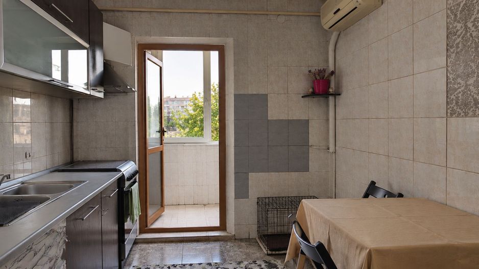 APARTAMENT 3 CAMERE DECOMANDAT – MAZEPA 2 – ETAJ INTERMEDIAR - Poză 4