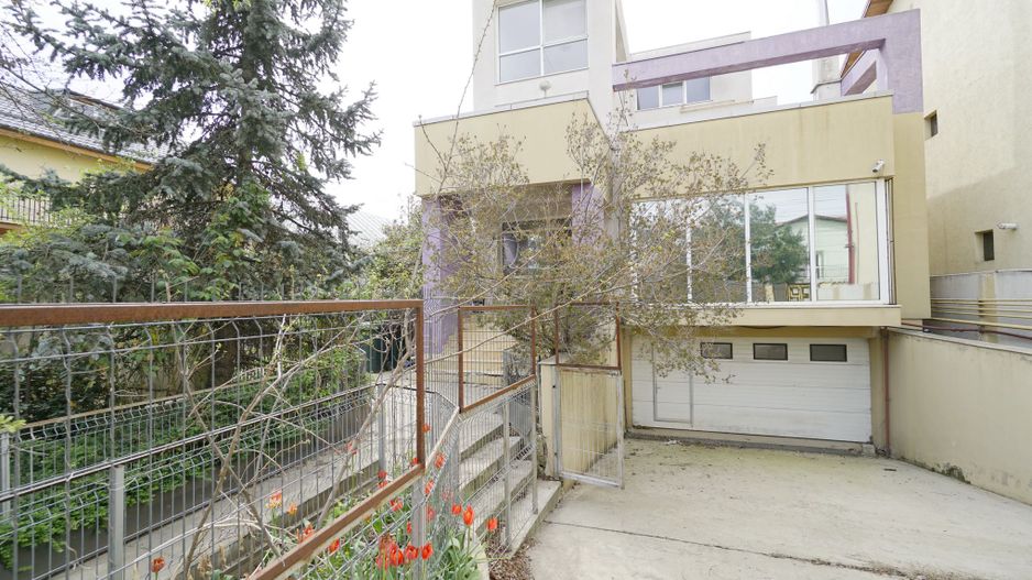 Vila Voluntari, stradal - Poză 2