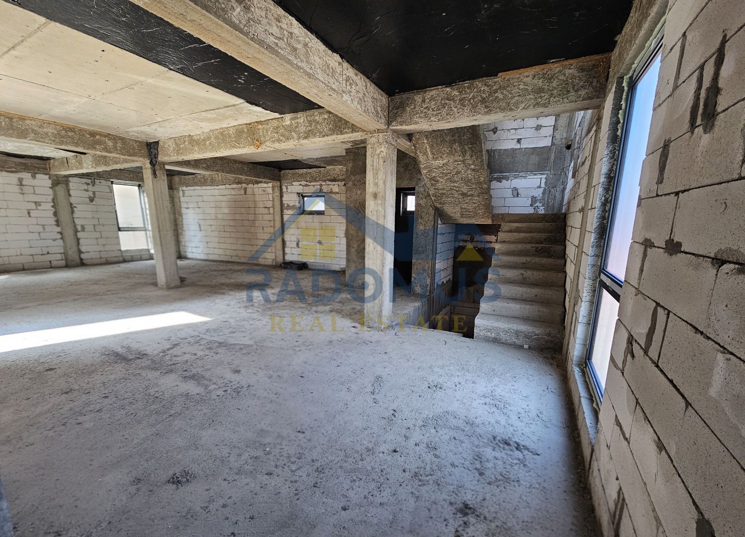 Oportunitate unică de închiriere – Clădire de birouri ultracentrală - Poză 23