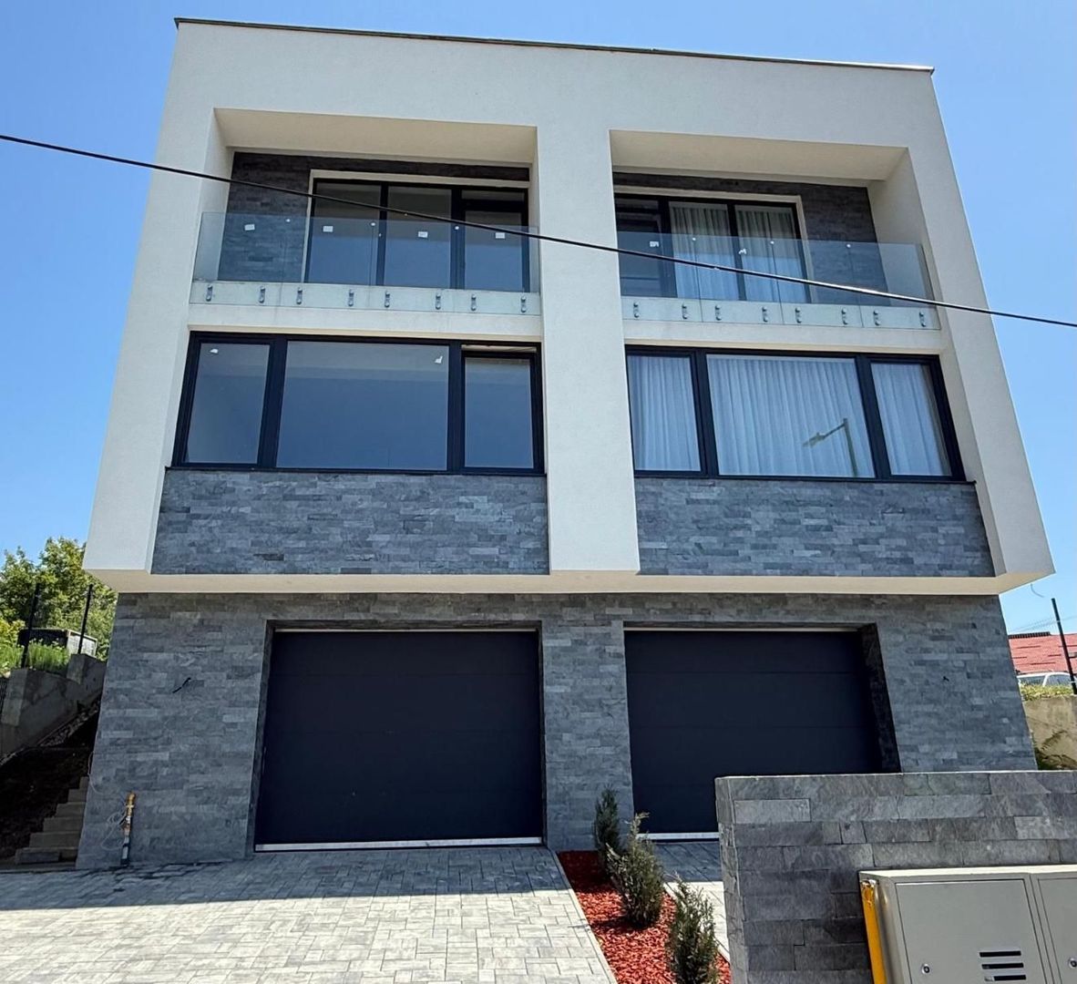 Casa cuplata / duplex in cartierul Dambul Rotund , Cluj Napoca - Poză 1