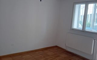 Apartament 2 camere – Port, etaj 1/4 – 3 balcoane, centrală, geam la baie - Poză 11