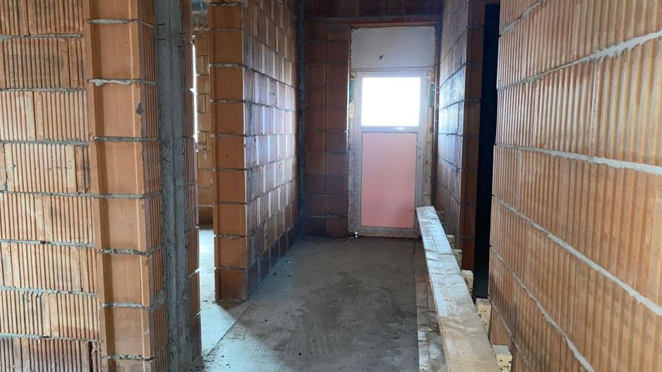 Casa Zimandu Nou 600 mp la rosu - Poză 10