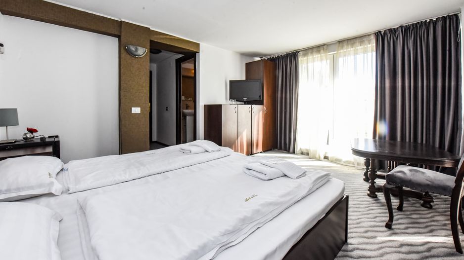 Hotel glamour si restaurant, in inima statiunii Predeal - Poză 30