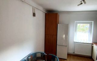 Apartament cu 2 camere, 55 mp, centrală proprie și aer condiționat - Poză 6