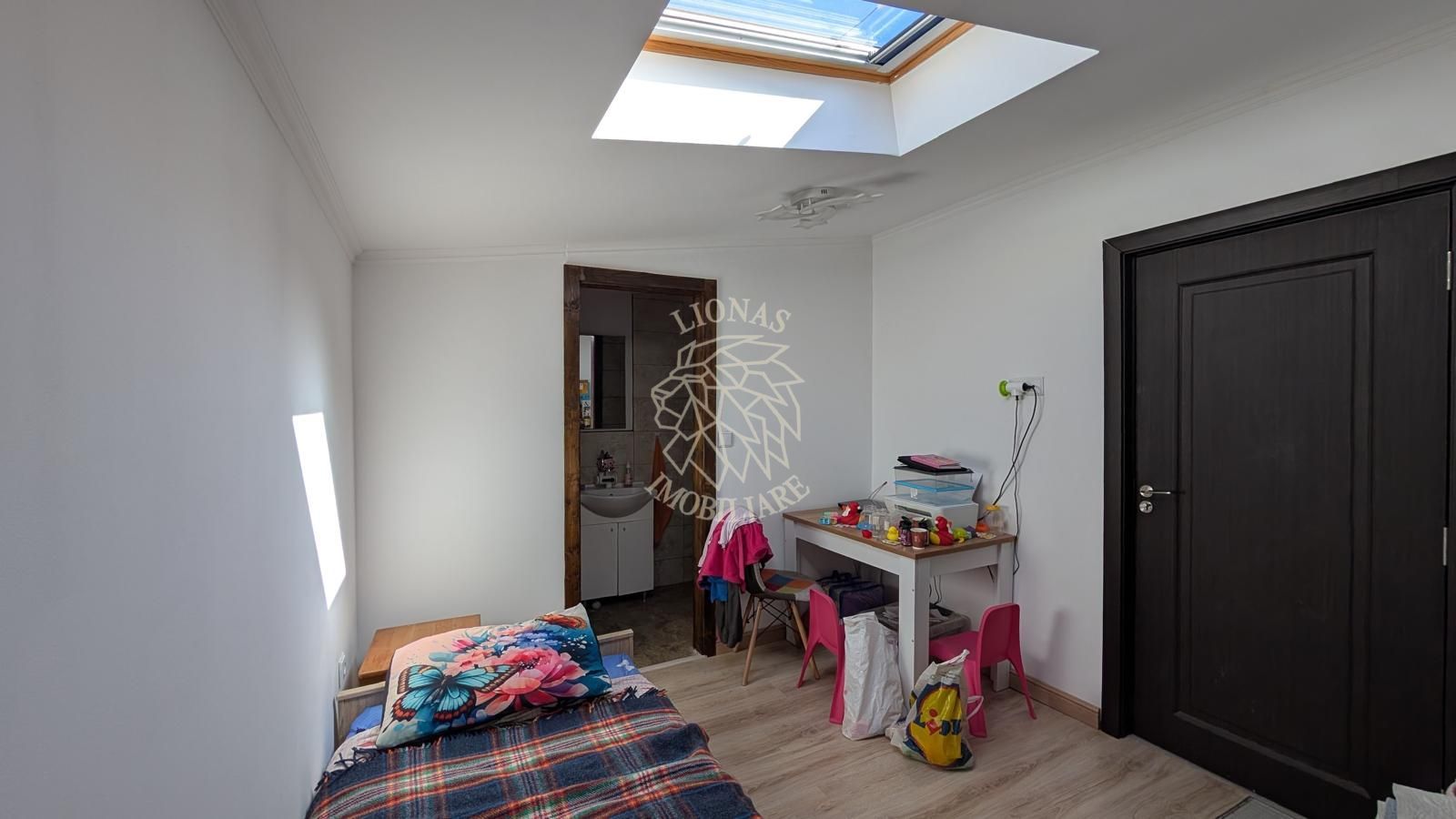 Casa 3 camere 84 mp-teren 280 mp-ideal cabinet, birou-Ultracentral - Poză 3