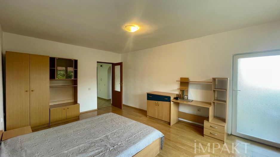 Apartament cu 2 camere, zonă UMF. - Poză 1