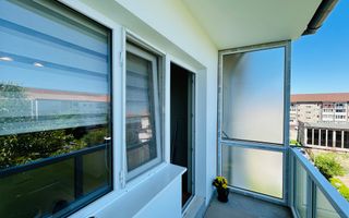 Apartament decomandat, cu 3 camere, 2 bai, 2 balcoane - Zona Strand - Poză 14