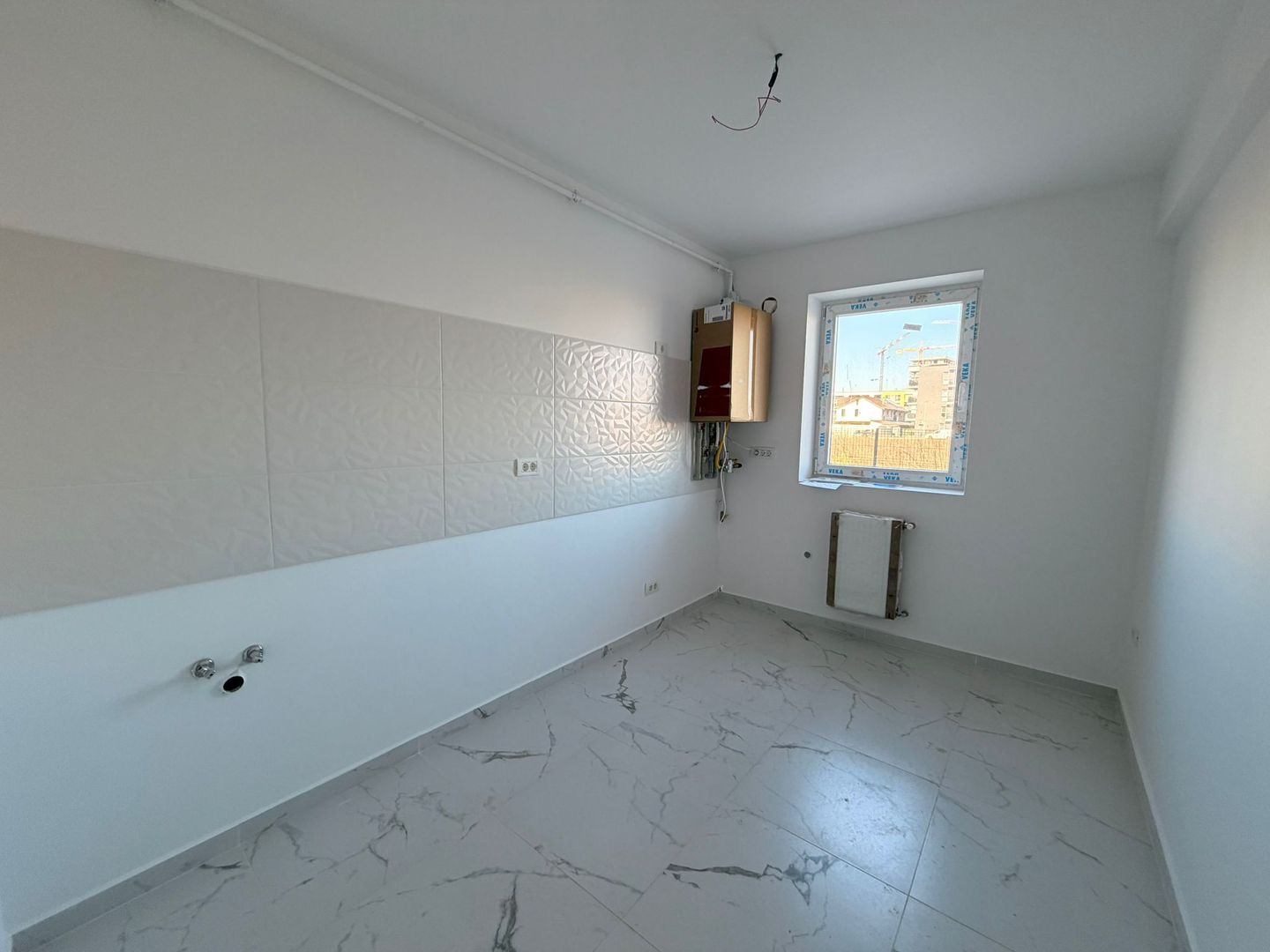 AP. 2 CAMERE, BLOC NOU, CENTRALA PROPRIE,BUCATARIE INCHISA,COMISION 0% - Poză 5