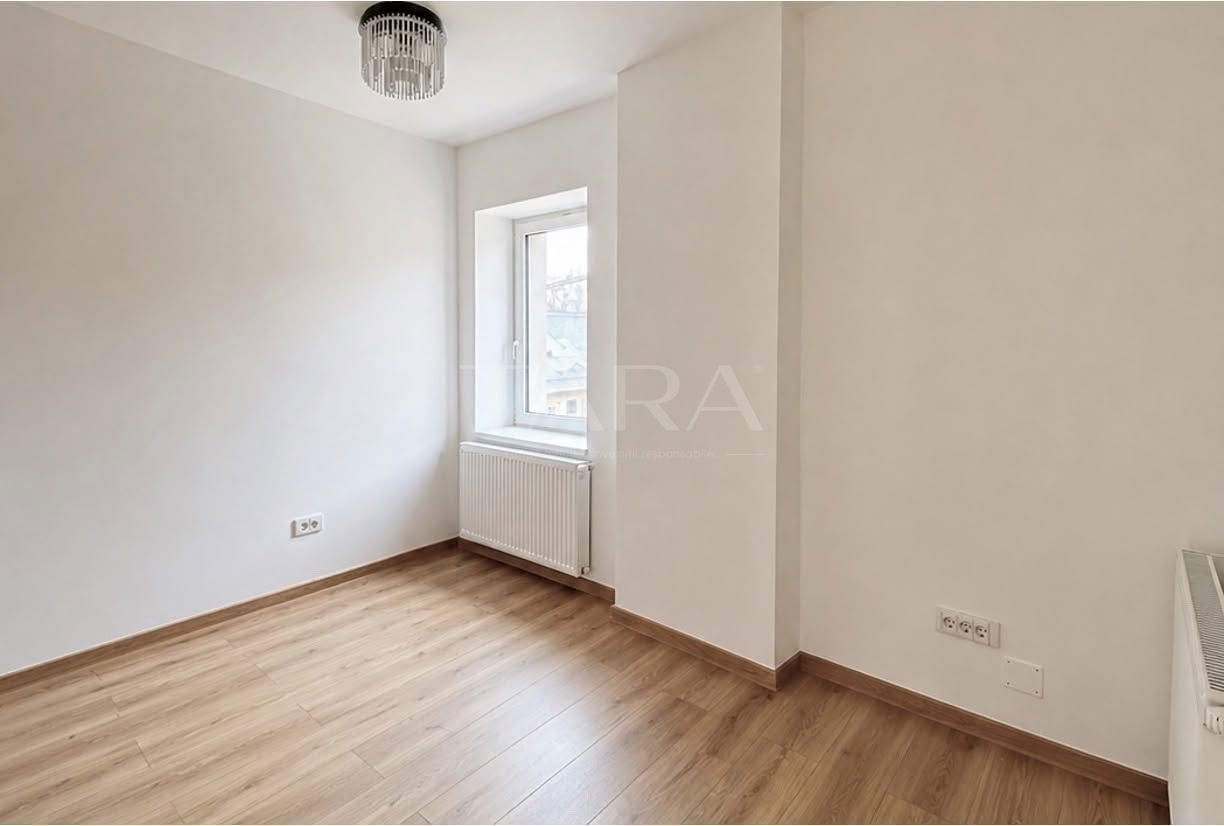 Apartament in casă, 60 mp, acces privat și teren, zona Platinia. - Poză 3