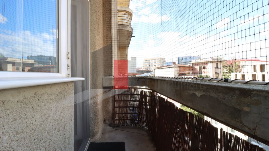 Apartamentul "DEKORA", bloc Art Deco, interior compartimentat de exceptie - Poză 35