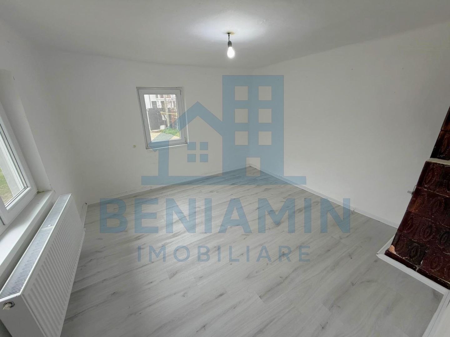Casa 3 camere-Teren 300mp-Centrala termica-Libera-Zona Brestei - Poză 4