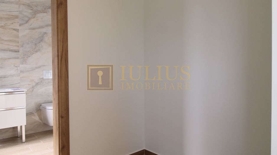 Casa zona Lunei, 5 camere + 3 bai, centrala proprie, rezidential sau birouri ! - Poză 27