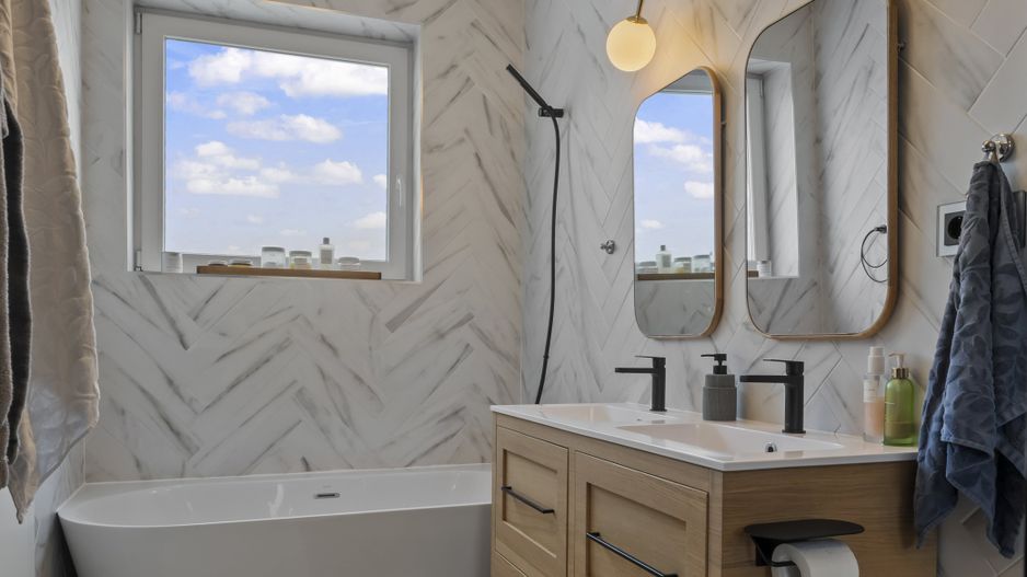 The Panoramic Signature: A Lifestyle Penthouse in Floreasca's Prime Waterfront - Poză 14