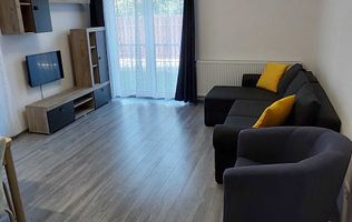 Inchiriez apartament cu 2 camere.