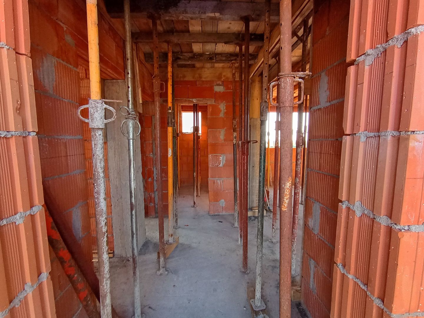 Sanandrei Casa Individuala Pe Parter, 3 Cam, Drum Asfaltat. Toate Utilitatiile - Poză 7