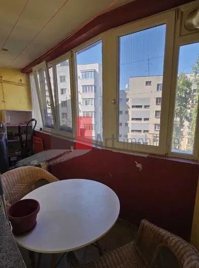 Aparatament 2 camere metrou Titan - Poză 6
