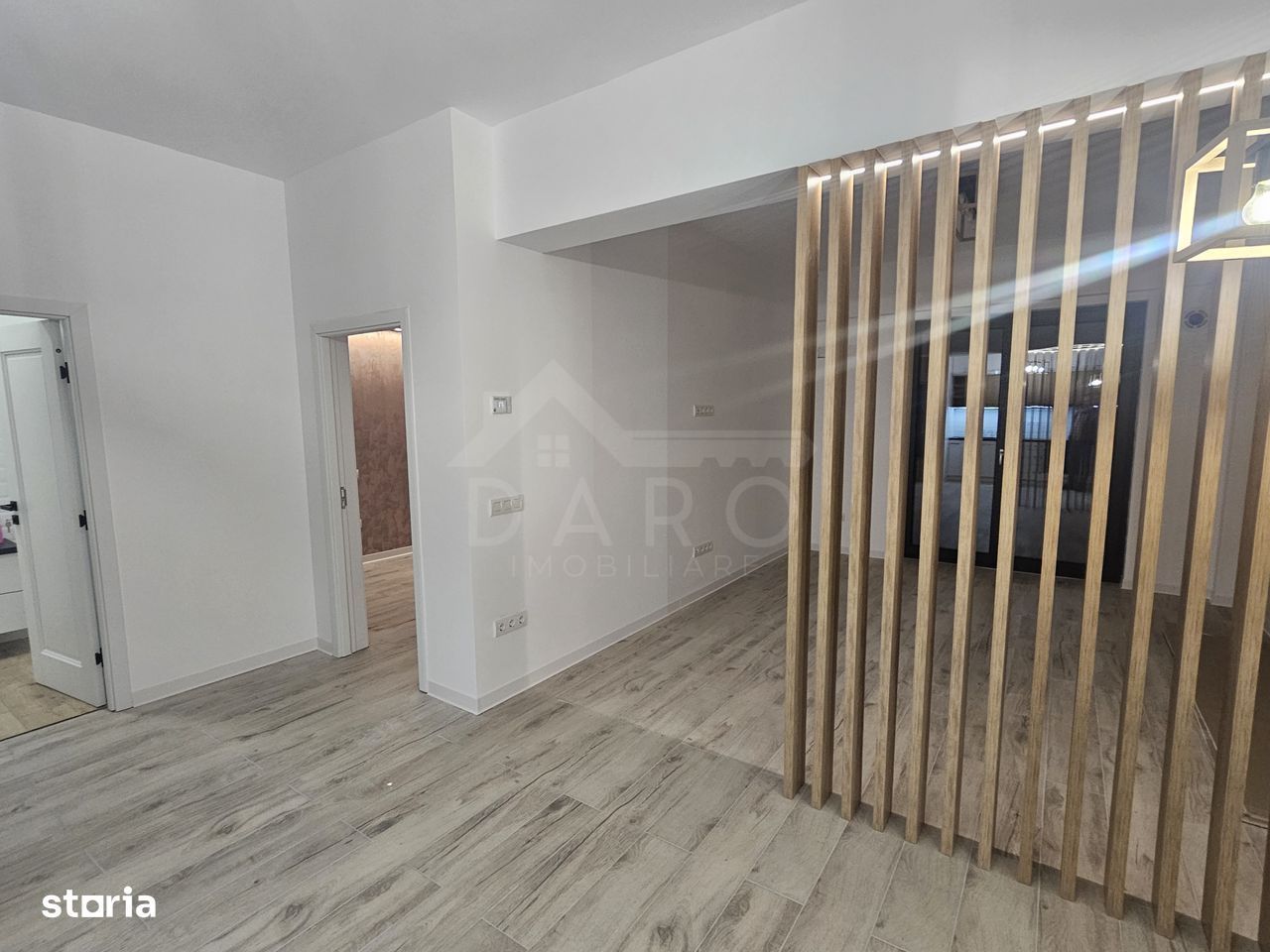 Apartament modern de închiriat, ultracentral – finisaje premium - Poză 2