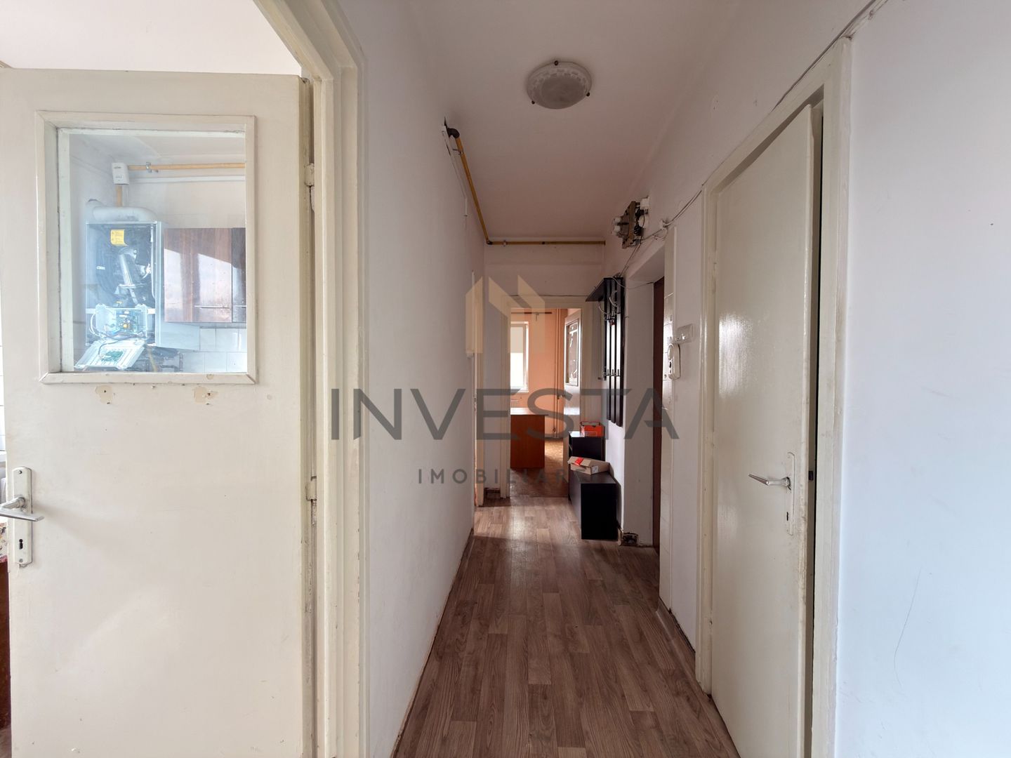 Apartament cu 2 camere decomandate, etaj intermediar, Pta M. Viteazu! - Poză 7