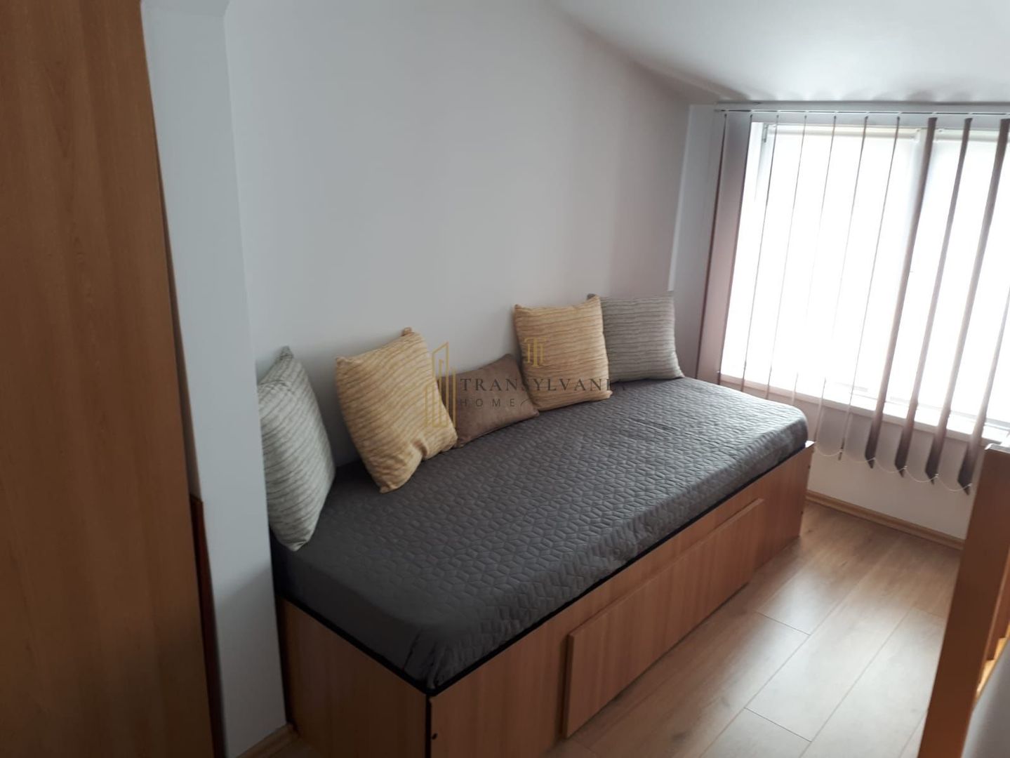 Apartament pe 2 niveluri, Etaj 4, 73mp utili, Cartier Valea Aurie - Poză 5