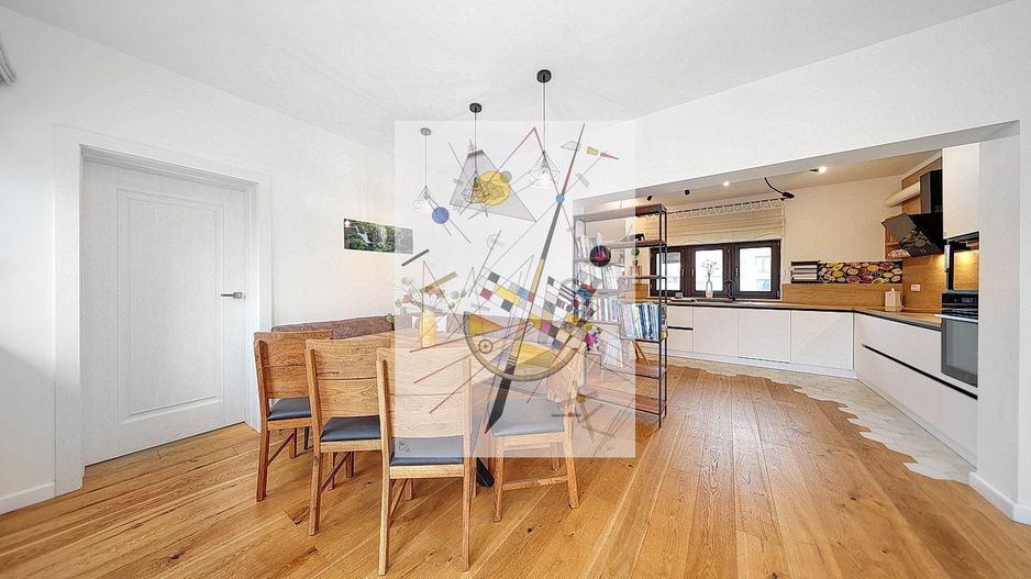 Proprietate Deosebita - Poză 25