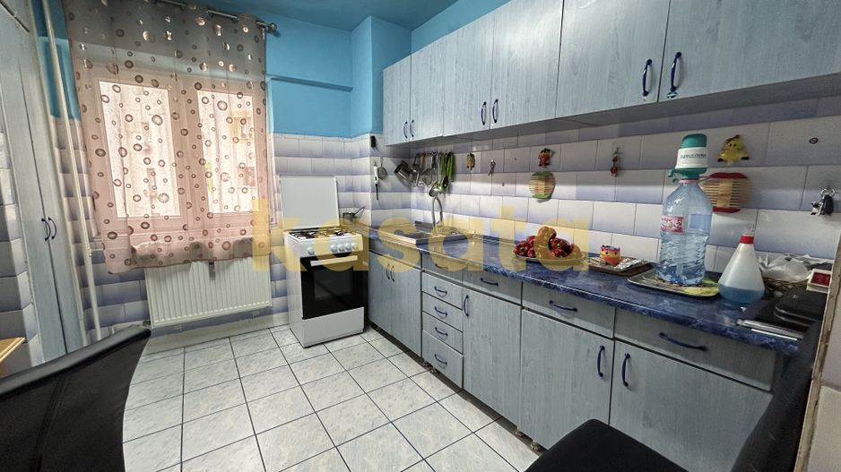 De vazare apartament 3 camere Aviatiei - 68mp - Poză 14