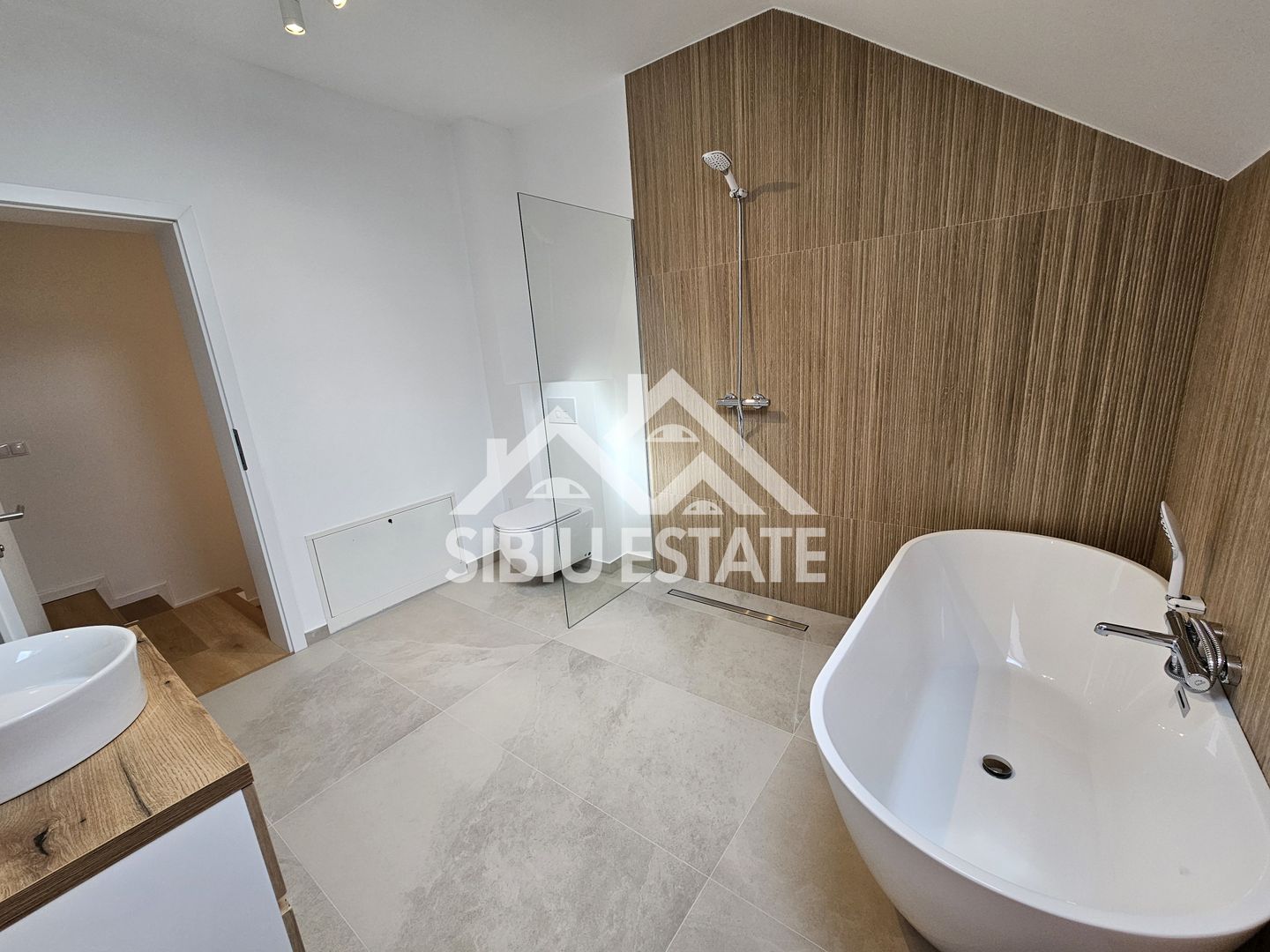 Casa LA CHEIE mutare rapida - Poză 12