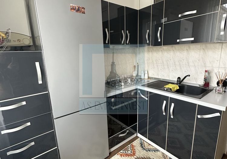 Apartament 3 cam Tractoru, mobilat, utilat, cu beci si loc de parcare - Poză 8