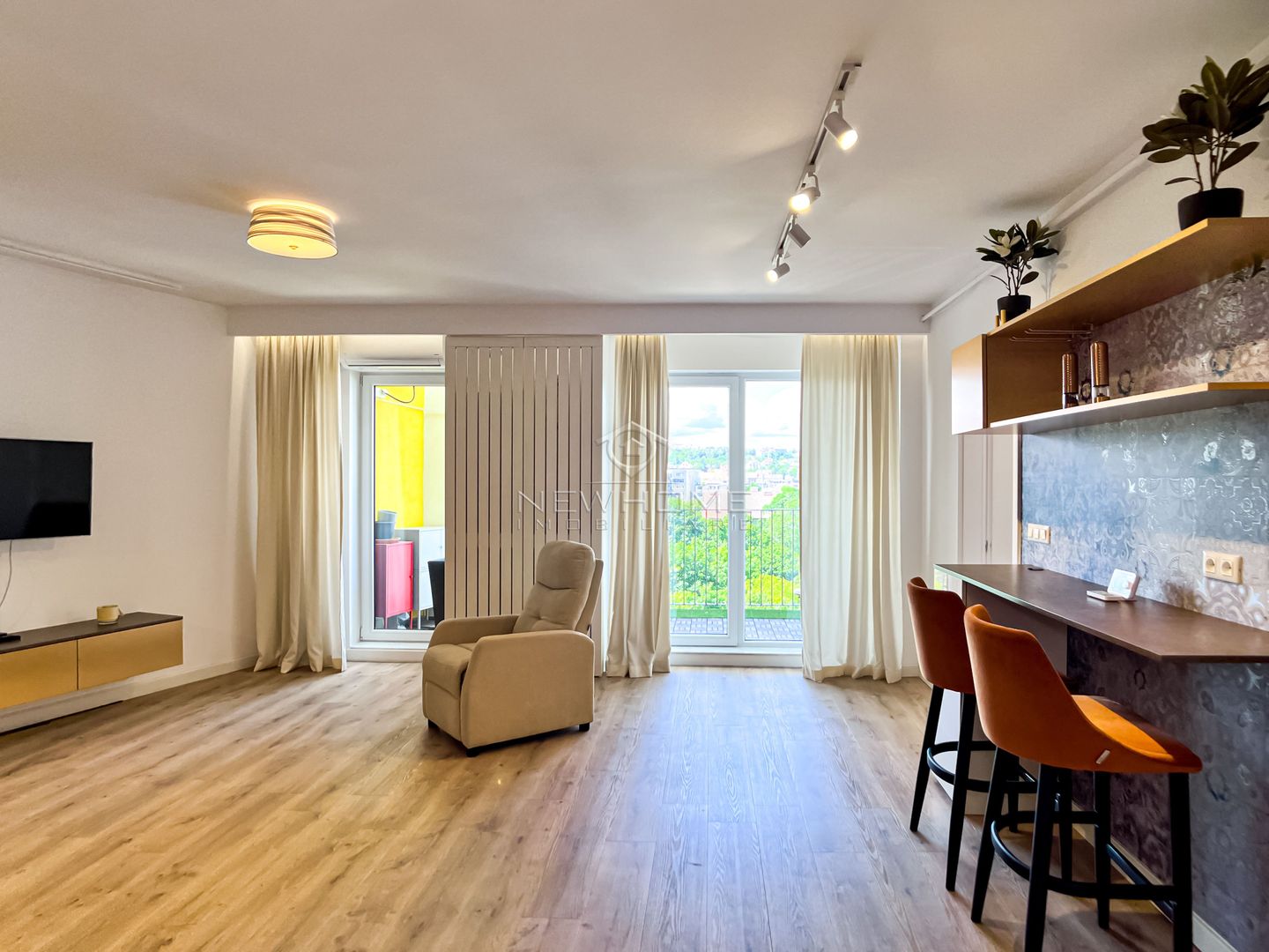 Apartament 2 camere, Parcare,  zona Centrala - Poză 2