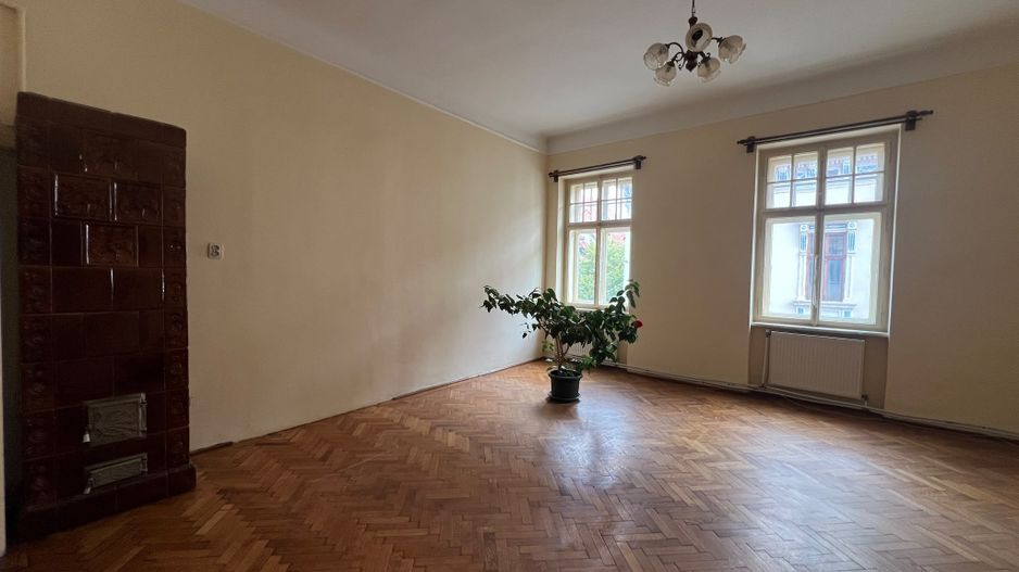 Garsonieră spațioasă de închiriat în zona ultracentrală - Poză 1