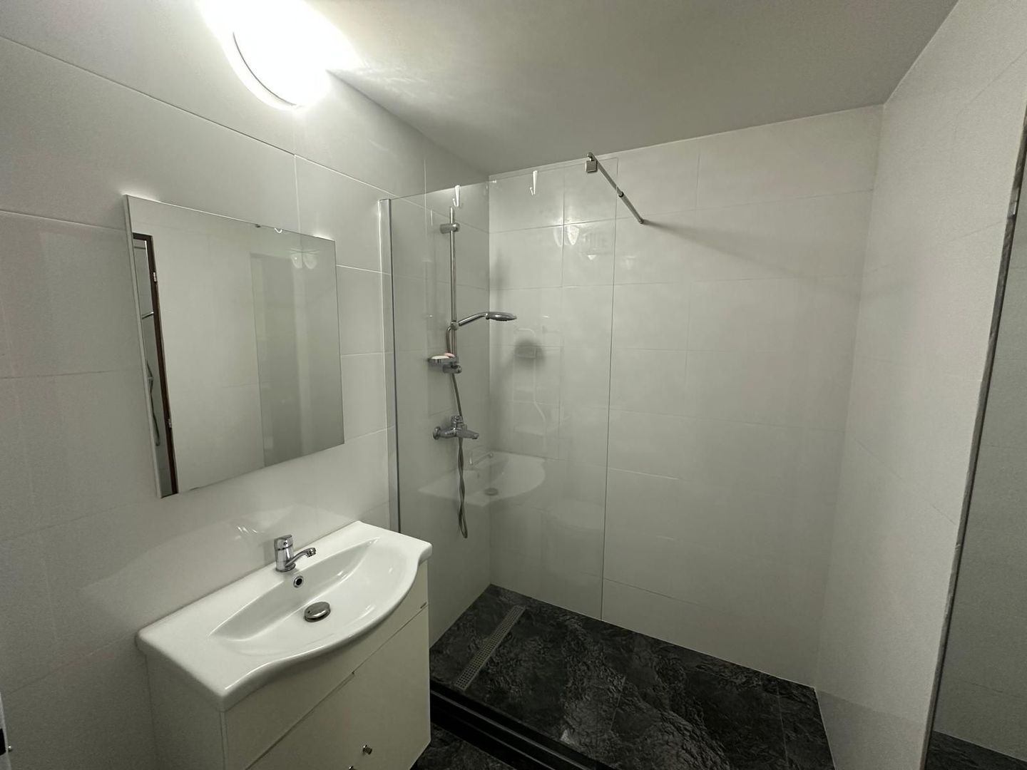 Apartament 3 camere (inițial 2 camere) – de închiriat Cangasi - Poză 5