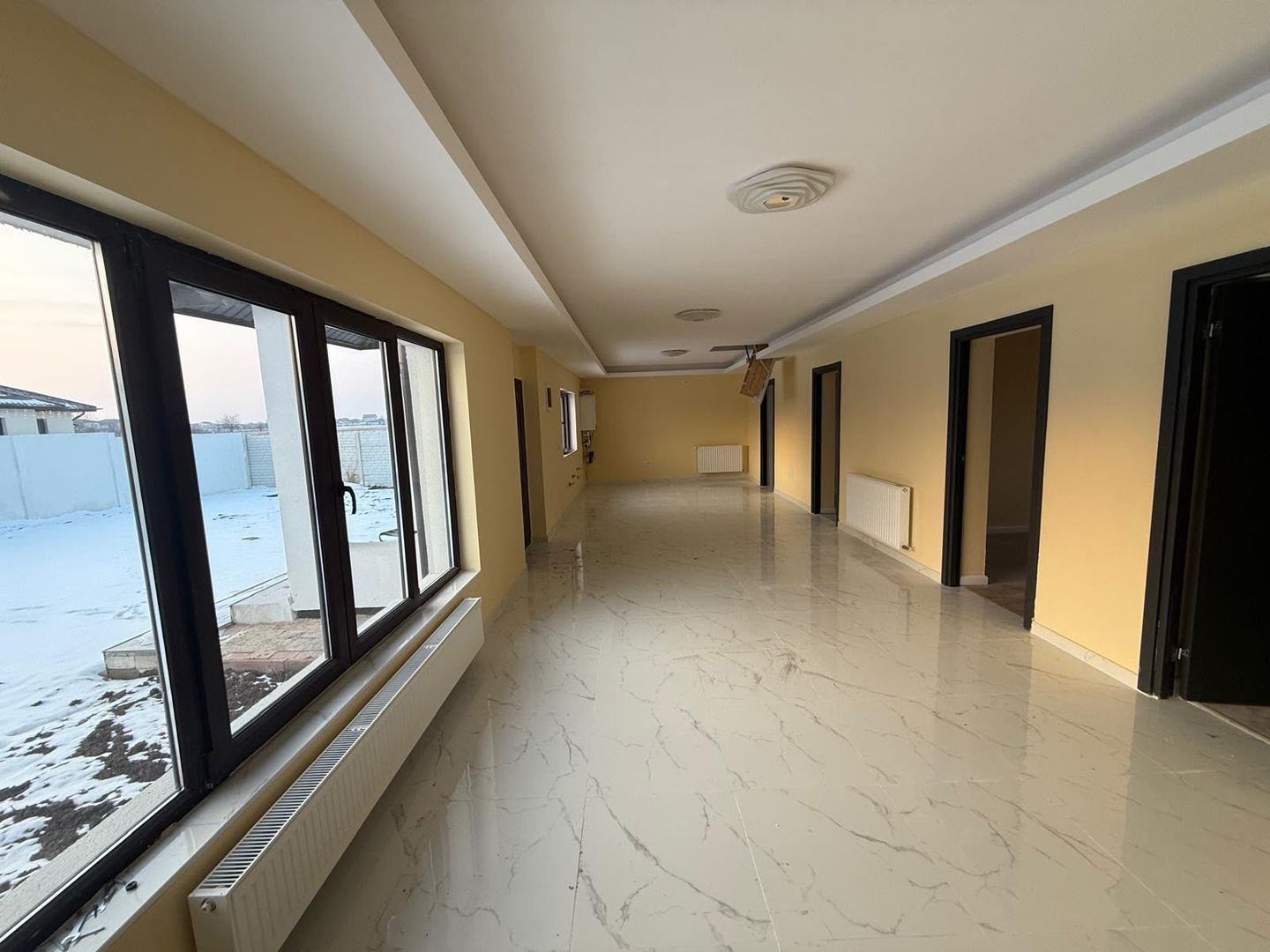 Casă spațioasă de închiriat în Clinceni, 120 mp + curte 535 mp - Poză 4