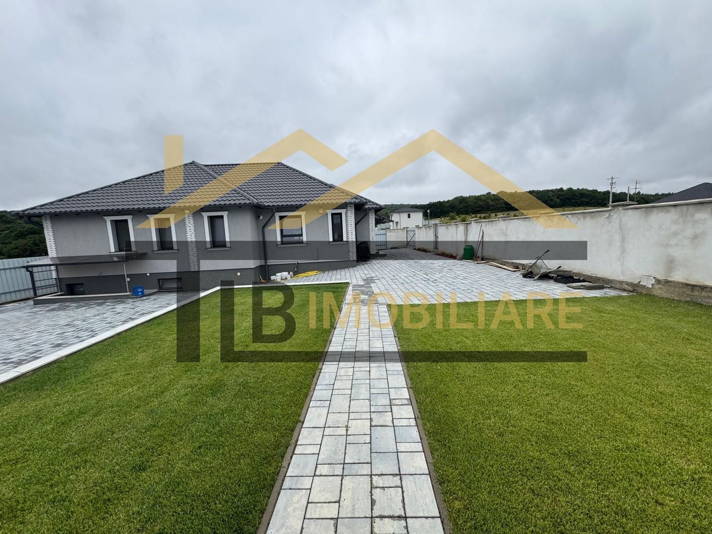 Casa de inchiriat, 130mp, 6 parcari, zona Boema - Poză 1