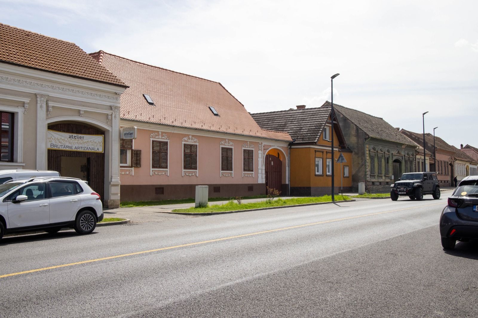 Casă Săsească Autentică cu Șură Impresionantă în Cristian – Teren 2729mp - Poză 3