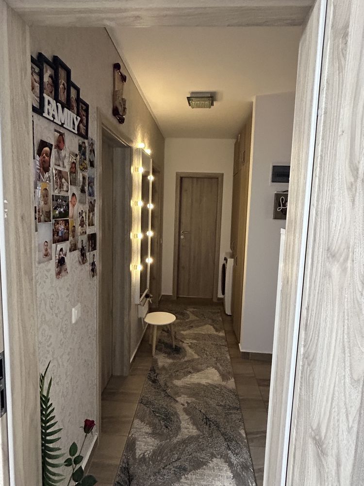 Apartament cu doua camere de vanzare - Poză 5