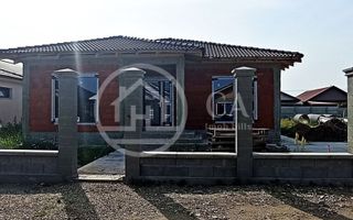 Casa de vanzare cu 4 camere in zona Santandrei, Oradea - Poză 1