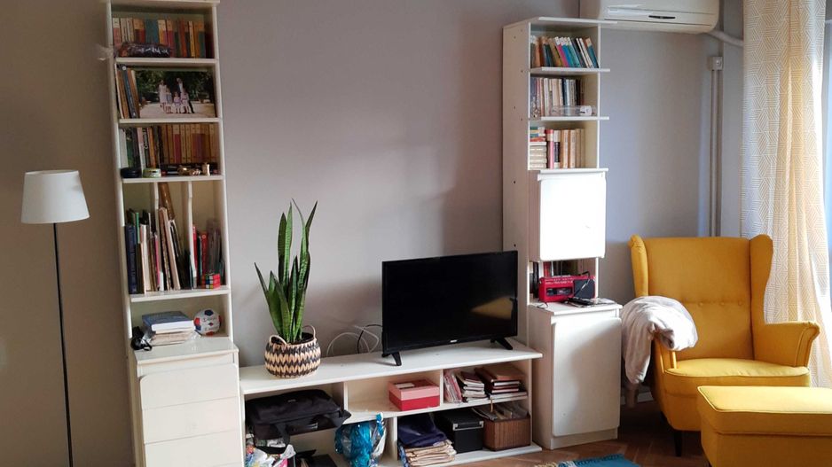 Apartament 3 camere renovat modern – zona CENTRU- aproape de plaja - Poză 1