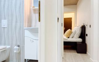 Apartament de lux în vila interbelică nou renovată - Poză 8