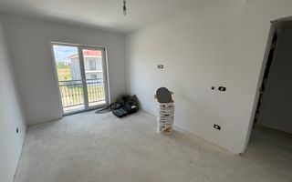 Aproape de benzinaria ESO. Finisaje la alegere - Poză 13