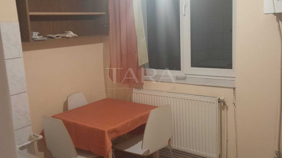 Apartament cu o cameră de vânzare - Gheorgheni - Poză 1