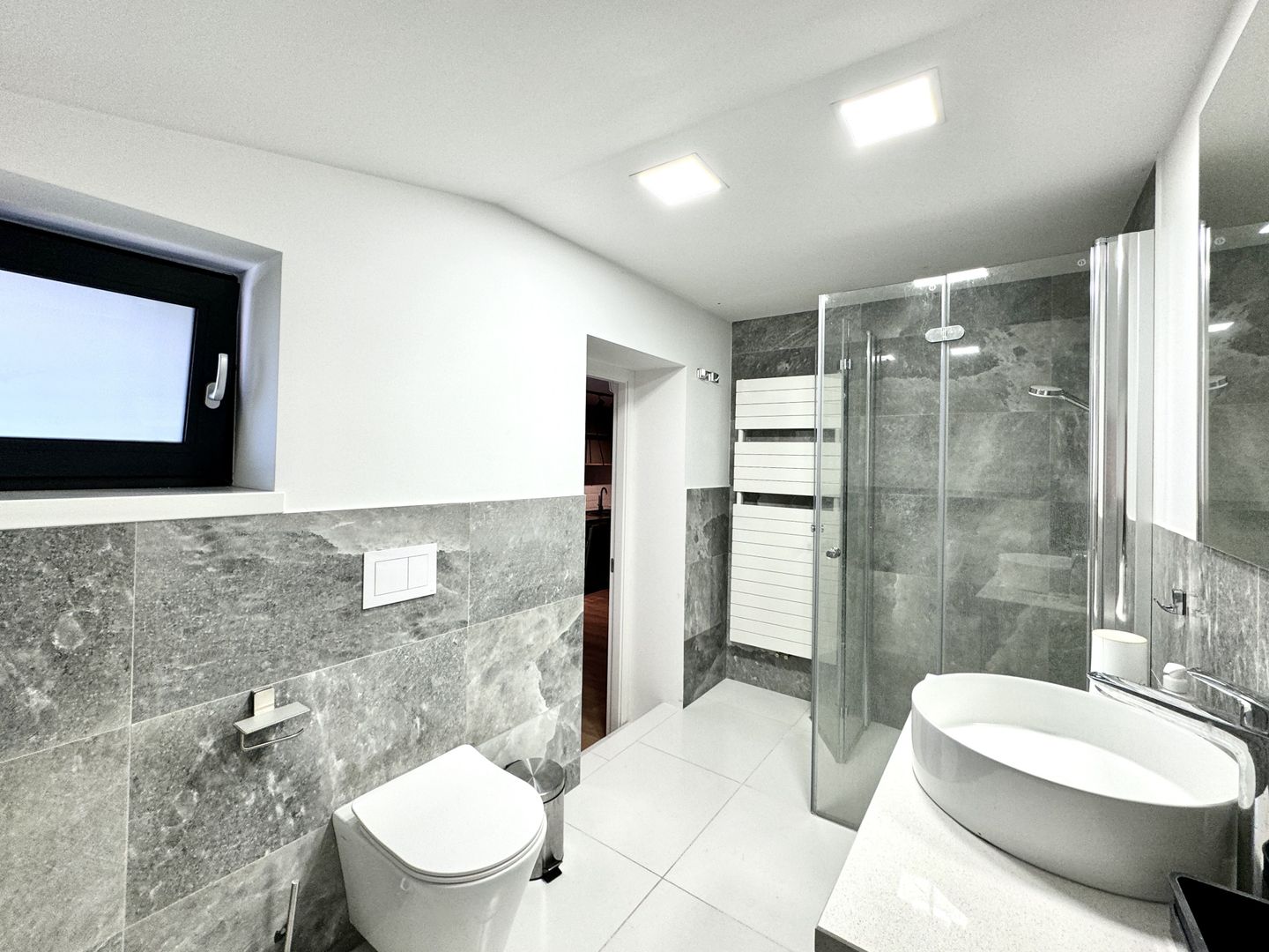 Apartament 2 camere CENTRAL - in clădire cu 4 apartamente - Poză 20